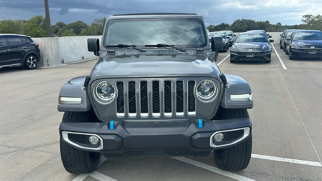 Used 2023 Jeep Wrangler Unlimited Sahara w/ Cold Weather Group AWD/4WD image 8
