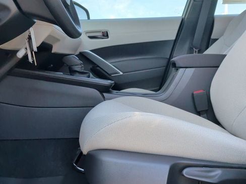 New 2026 Toyota Corolla Cross L image 12