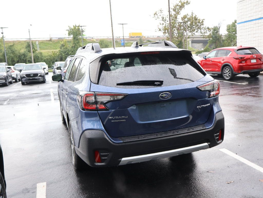 Used 2022 Subaru Outback Limited AWD/4WD image 5