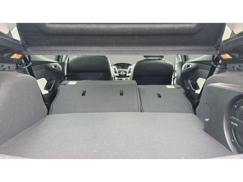 Used 2013 Ford Focus Titanium FWD image 14