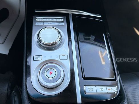 Used 2023 Genesis G80 2.5T image 27