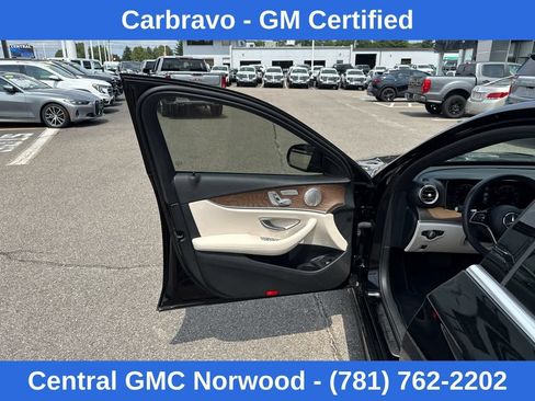 Used 2023 Mercedes-Benz E 350 4MATIC Sedan image 12