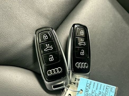 Used 2023 Audi Q7 2.0T Premium w/ Convenience Package image 26