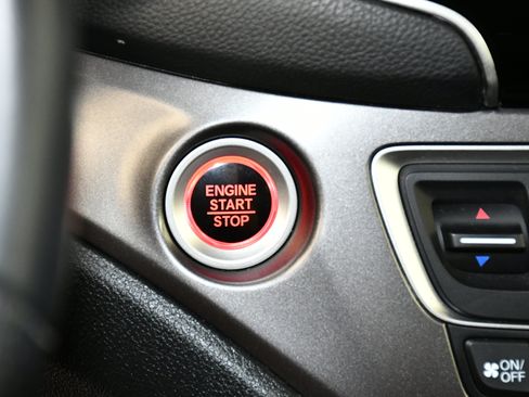 Used 2023 Honda Passport EX-L image 25