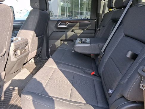 Used 2025 Chevrolet Silverado 2500 LT w/ Trail Boss Package image 7