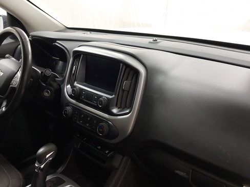 Certified 2022 Chevrolet Colorado LT w/ Fleet Safety Package image 30