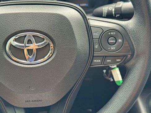Used 2022 Toyota Corolla LE FWD image 20