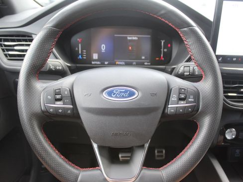 Used 2023 Ford Escape ST-Line w/ Tech Pack #1 AWD/4WD image 24