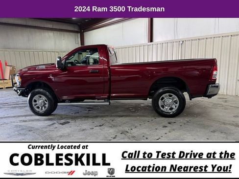 Used 2024 RAM 3500 Tradesman w/ Chrome Appearance Group AWD/4WD image 8
