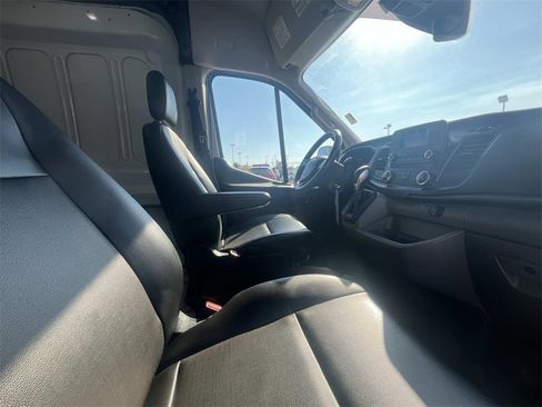 Used 2023 Ford Transit 250 Medium Roof AWD image 19
