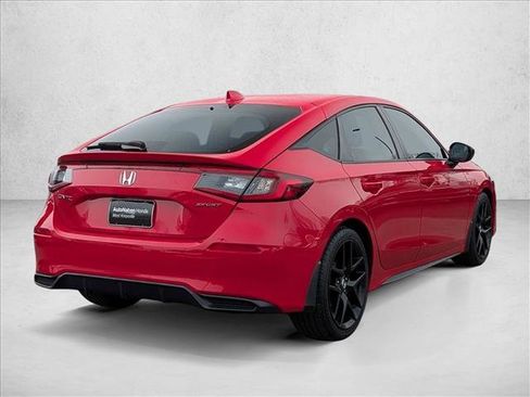 Used 2023 Honda Civic Sport image 5