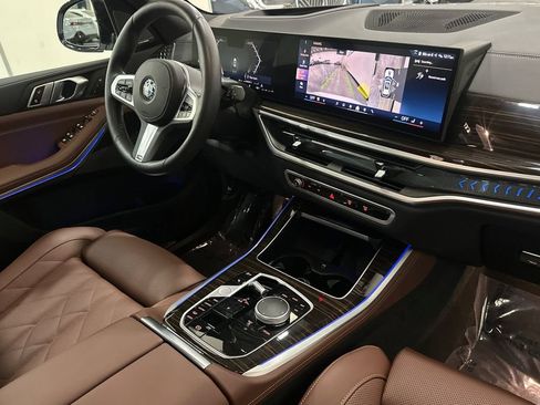 Used 2026 BMW X5 xDrive40i w/ M Sport Package AWD/4WD image 18