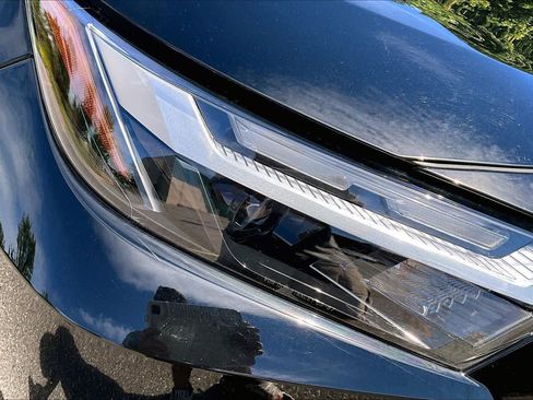 Used 2024 Toyota RAV4 XLE AWD/4WD image 27
