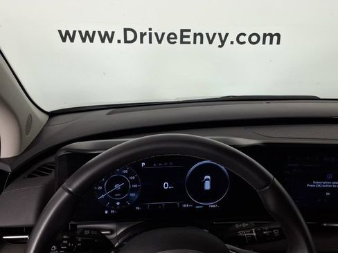 Used 2024 Kia Carnival SX FWD image 25