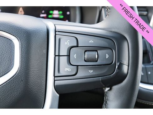 Used 2023 GMC Yukon SLT w/ SLT Luxury Package RWD image 19