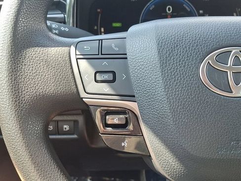 Used 2025 Toyota Camry LE FWD image 20