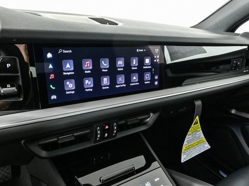 New 2025 Porsche Cayenne image 13