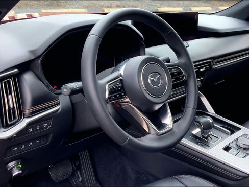 Used 2025 MAZDA CX-90 3.3 Turbo S w/ Premium Package image 18