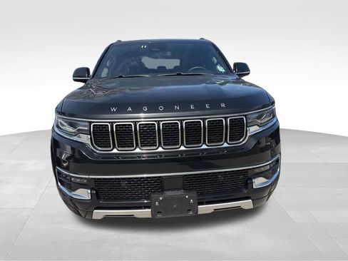 Used 2024 Jeep Wagoneer L Series II w/ Flexible Seating Group image 3
