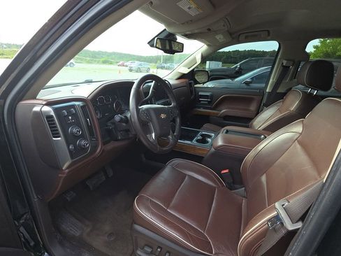 Used 2015 Chevrolet Silverado 1500 High Country w/ High Country Premium Package AWD/4WD image 10