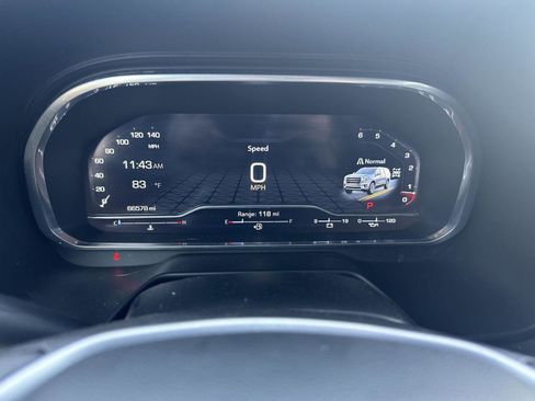 Used 2023 GMC Yukon SLT image 9