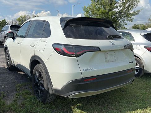 Used 2024 Honda HR-V Sport image 4