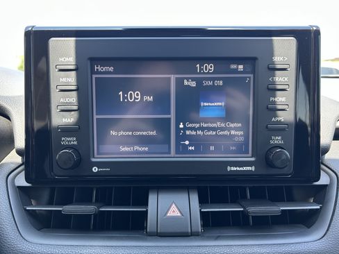 Used 2020 Toyota RAV4 XLE FWD image 27