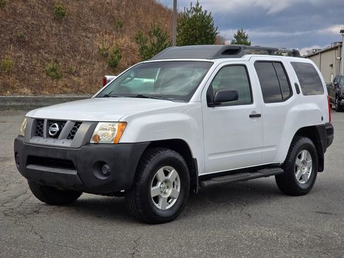 Used 2008 Nissan Xterra S image 2