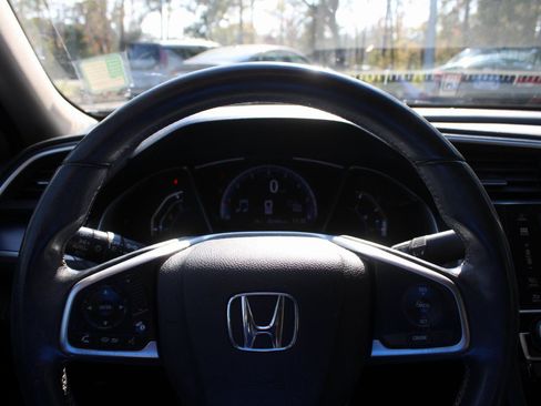 Used 2018 Honda Civic EX-T image 24