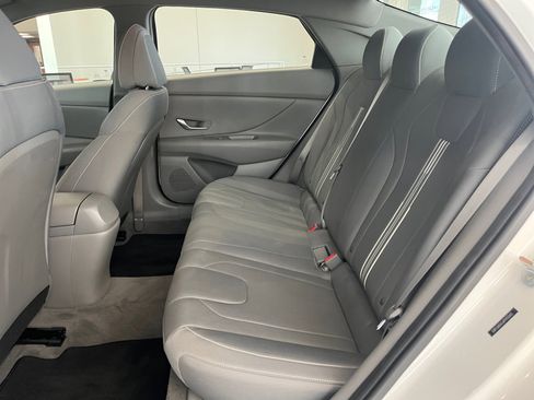 Used 2023 Hyundai Elantra SEL image 24