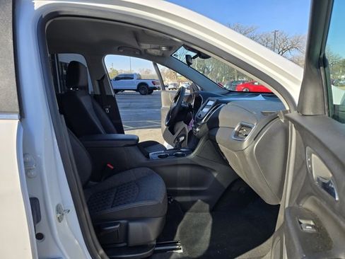Used 2022 Chevrolet Equinox LT image 26
