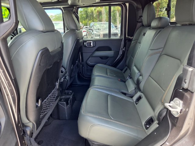 Certified 2025 Jeep Gladiator Mojave AWD/4WD image 15