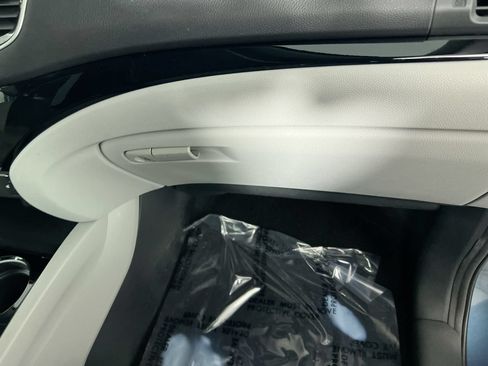 Used 2019 Honda Pilot Touring image 28
