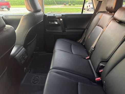 Certified 2020 Toyota 4Runner Venture w/ Moonroof Package AWD/4WD image 4