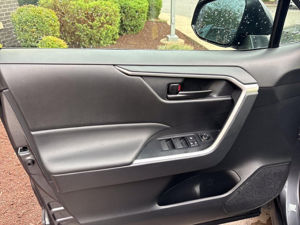Used 2025 Toyota RAV4 LE FWD image 23