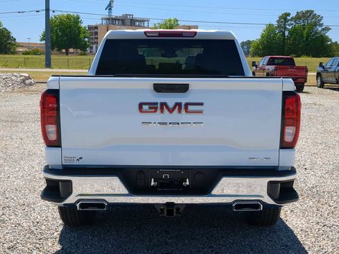 New 2026 GMC Sierra 1500 SLE w/ X31 Off-Road Package AWD/4WD image 7