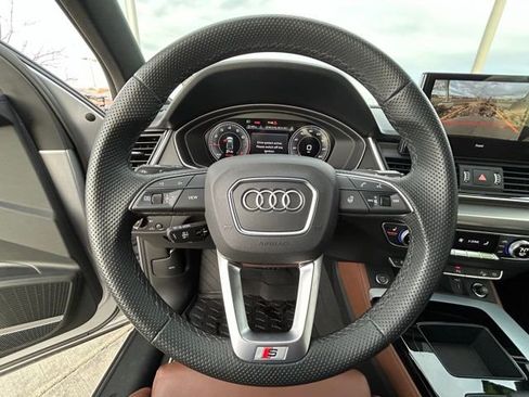 Used 2024 Audi Q5 2.0T Premium Plus w/ Premium Plus Package image 11