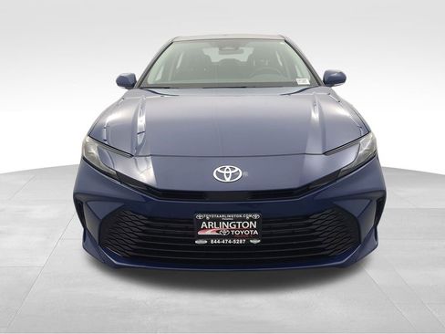 Used 2025 Toyota Camry LE image 11