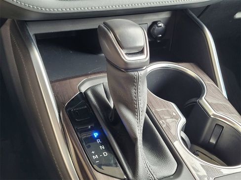 Used 2023 Toyota Highlander Limited image 21