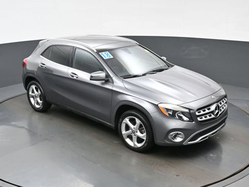 Used 2018 Mercedes-Benz GLA 250 image 40