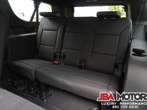 Used 2025 Chevrolet Suburban LT RWD image 89