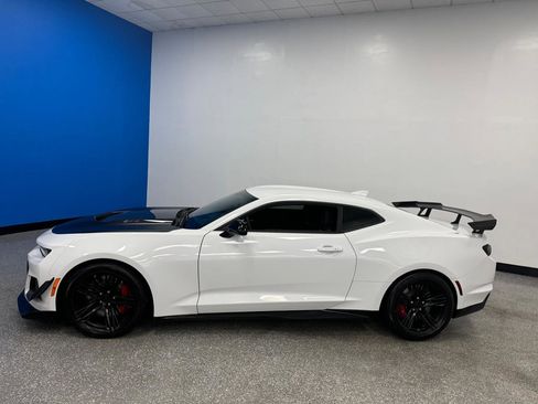 Used 2019 Chevrolet Camaro ZL1 image 5