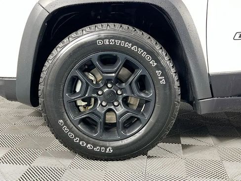 Used 2022 Jeep Cherokee Latitude image 30