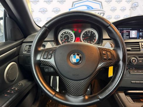 Used 2011 BMW M3 Convertible image 29