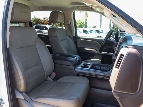 Used 2015 GMC Sierra 2500 Denali w/ Duramax Plus Package AWD/4WD image 41