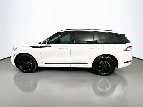 Used 2022 Lincoln Aviator Reserve w/ Equipment Group 201A image 8
