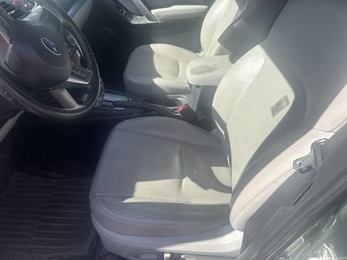 Used 2015 Subaru Forester 2.5i Limited AWD/4WD image 5