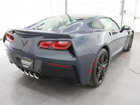 Used 2019 Chevrolet Corvette Stingray Coupe w/ Carbon Flash Badge Package RWD image 5
