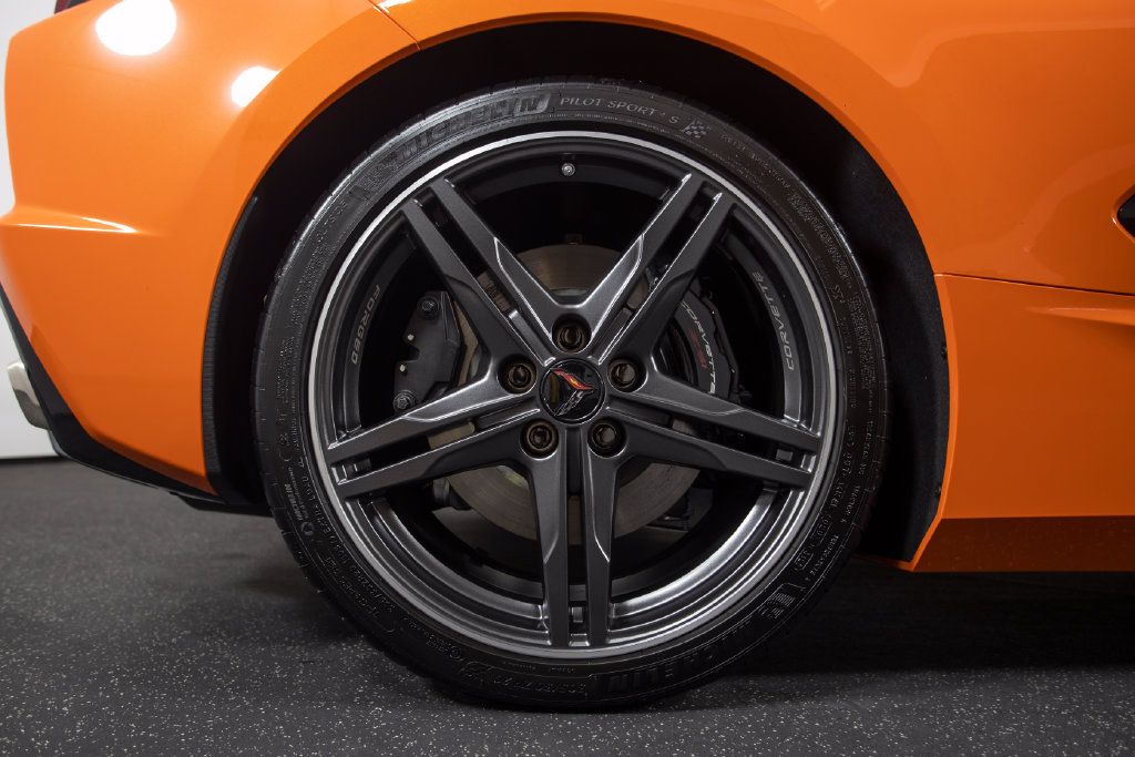 Used 2026 Chevrolet Corvette Stingray Premium Conv w/ Z51 Performance Package RWD image 26