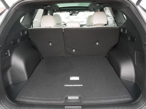 Certified 2025 Hyundai Tucson Limited image 18